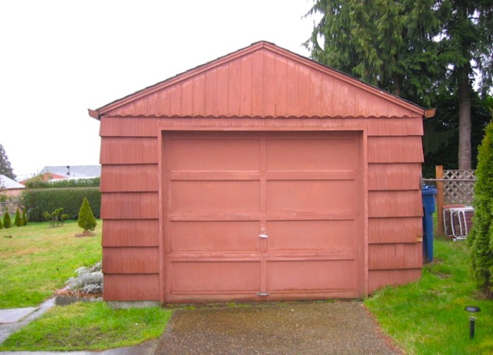 Тя пренаредени гараж в уютна вила площ от само 23 квадратни метра. м