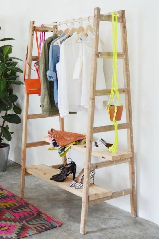 Ако няма кабинет: някои интересни идеи за съхранение на дрехи и обувки