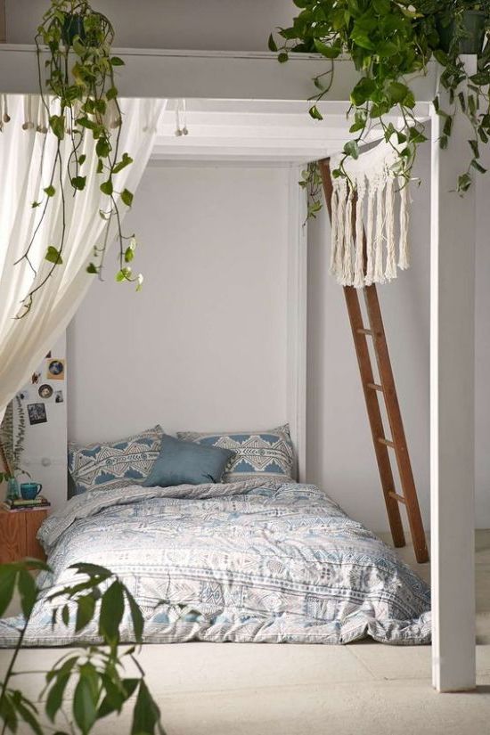 Да живееш в апартамент с една стая: как да се организира спалня в хола