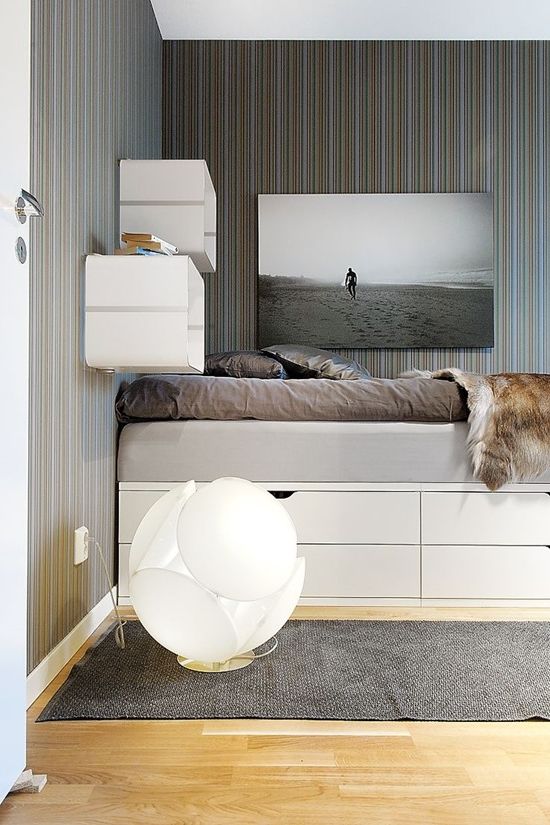 Легло с чекмеджета: идеи за малки апартаменти