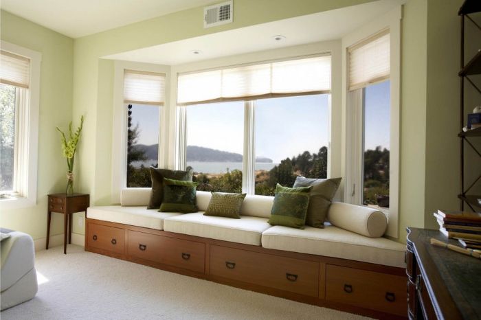 11 уютни дивани върху перваза на прозореца, който ще ви помогне да се спести място в дома