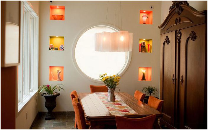 Фойерверки цвята: стилна трапезария в оранжеви тонове