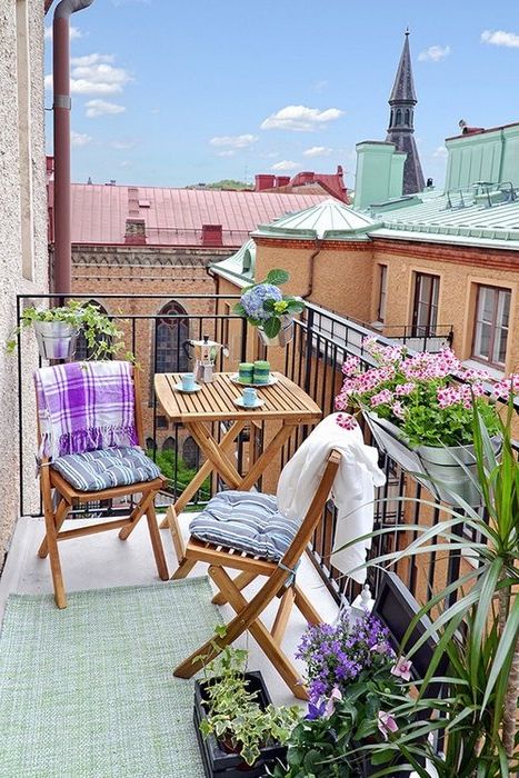 Как да се превърне малък балкон в райско място: 7 съвети и 30 очарователни примери