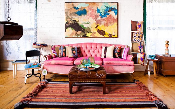 Неочакваното решение: розов дивана в хола