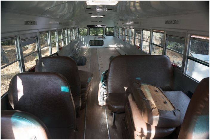 Уютна мобилен дом, а превръща училищен автобус