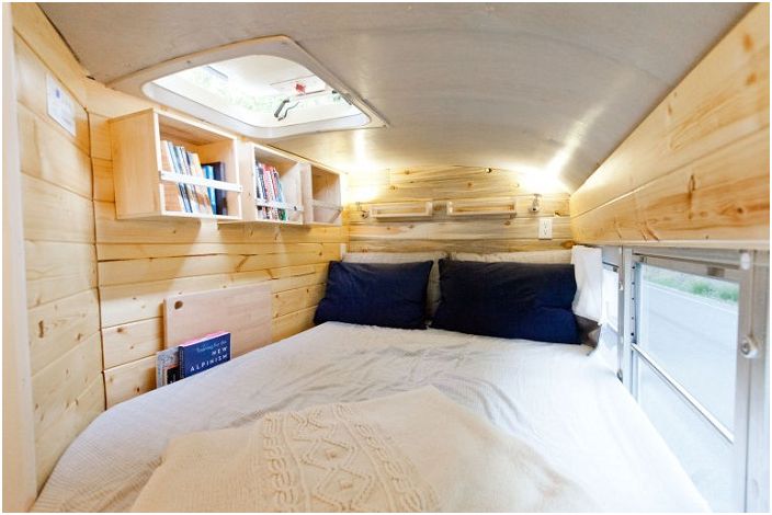 Уютна мобилен дом, а превръща училищен автобус