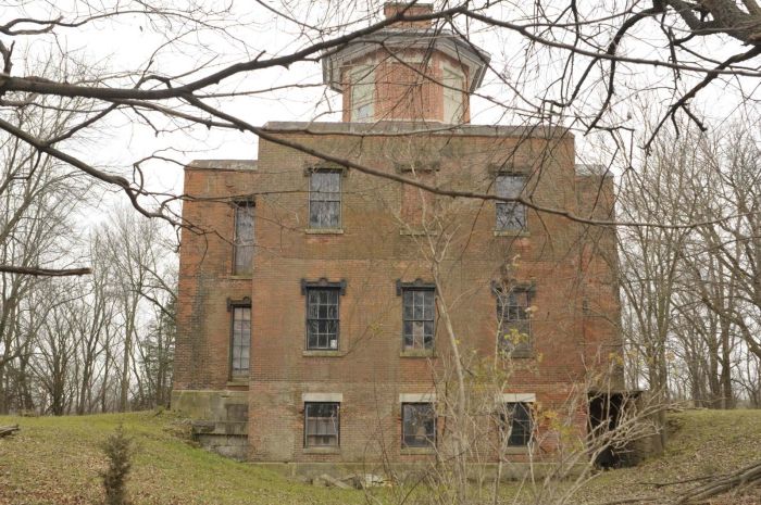 Изоставените исторически домове, които можете да си купите на много разумна цена