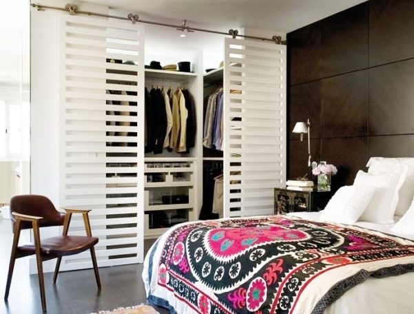How- to- equip- a -dressing -room -in- a -small- bedroom-1