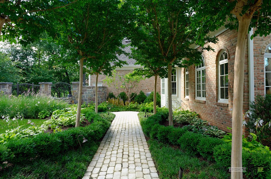 Садовые дорожки: 30 лучших примеров оформления - фото Garden- paths- 30- best- examples- of -design - photo-6