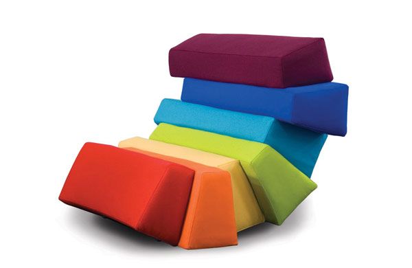 Концептуален дизайн на дъга: многоцветна гъвкавост на корпусна мебел от Любо Mayer