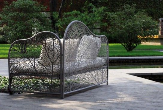 Мебелите в стил Art Nouveau - модерен интериор на вашата градина