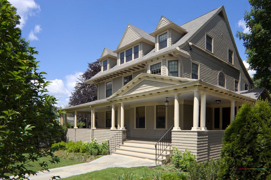 Луксозна къща в американски стил: фасадата и екстериорен дизайн, фото